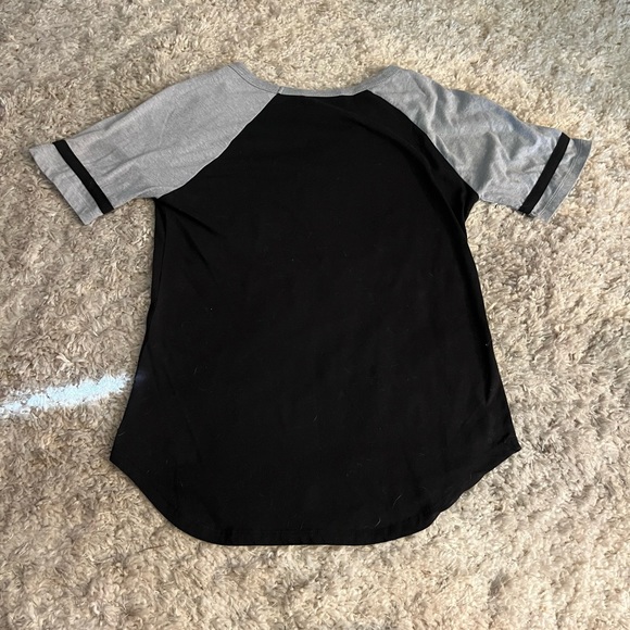 Bobbie Brooks New York Shirt - Picture 5 of 6